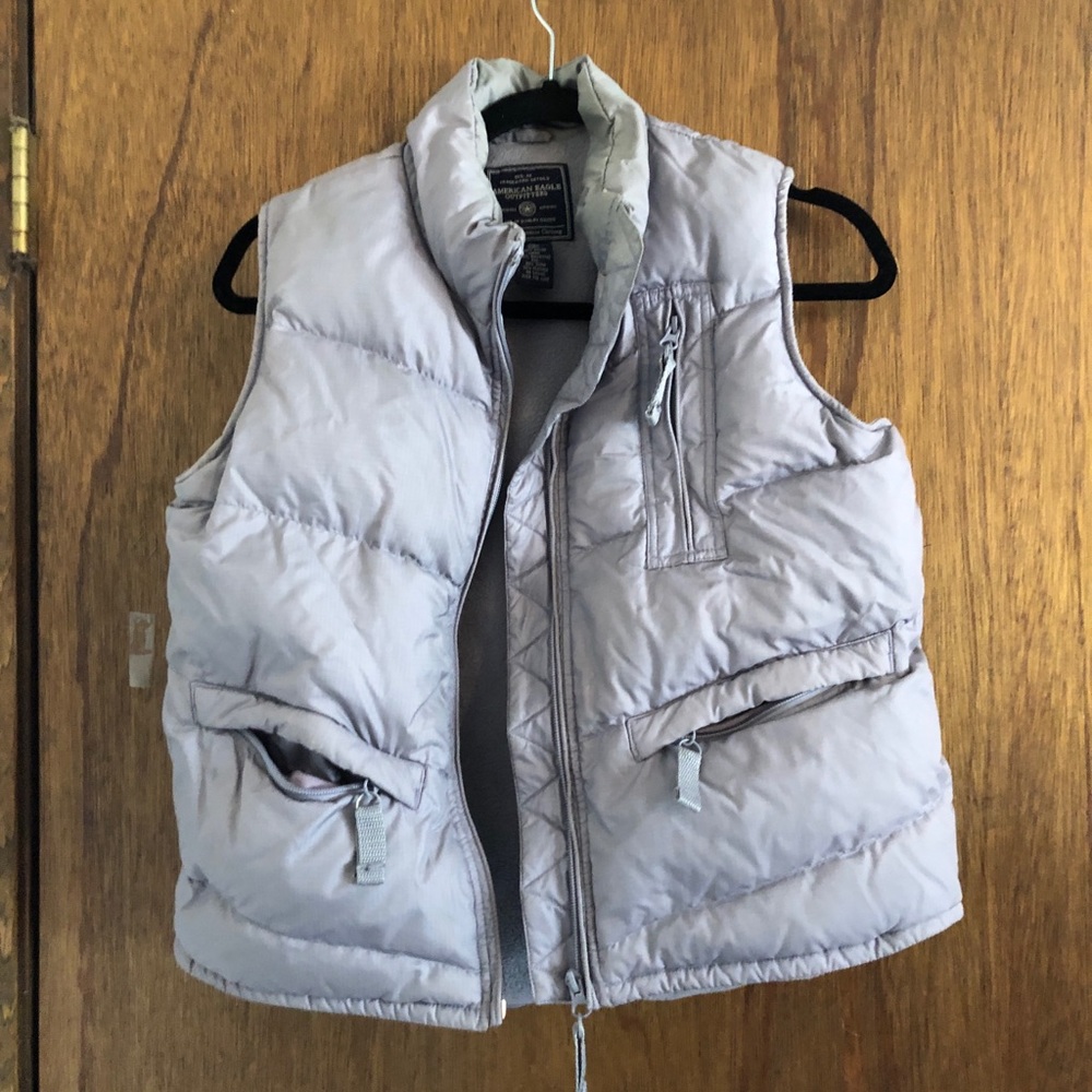 american eagle puffy vest